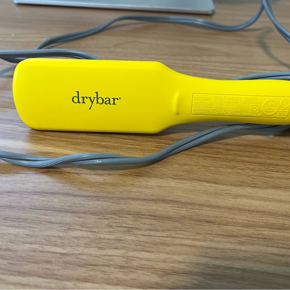 The Baby Brush Crush Mini Heated Straightening Brush